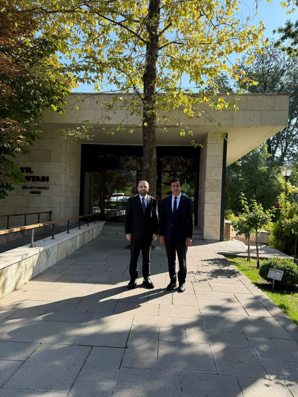 Rektörümüz Prof. Dr. Öztürk Emiroğlu, AK Parti Ardahan Milletvekili Sayın Kaan Koç'u Gazi Meclisimizde Ziyaret Etti