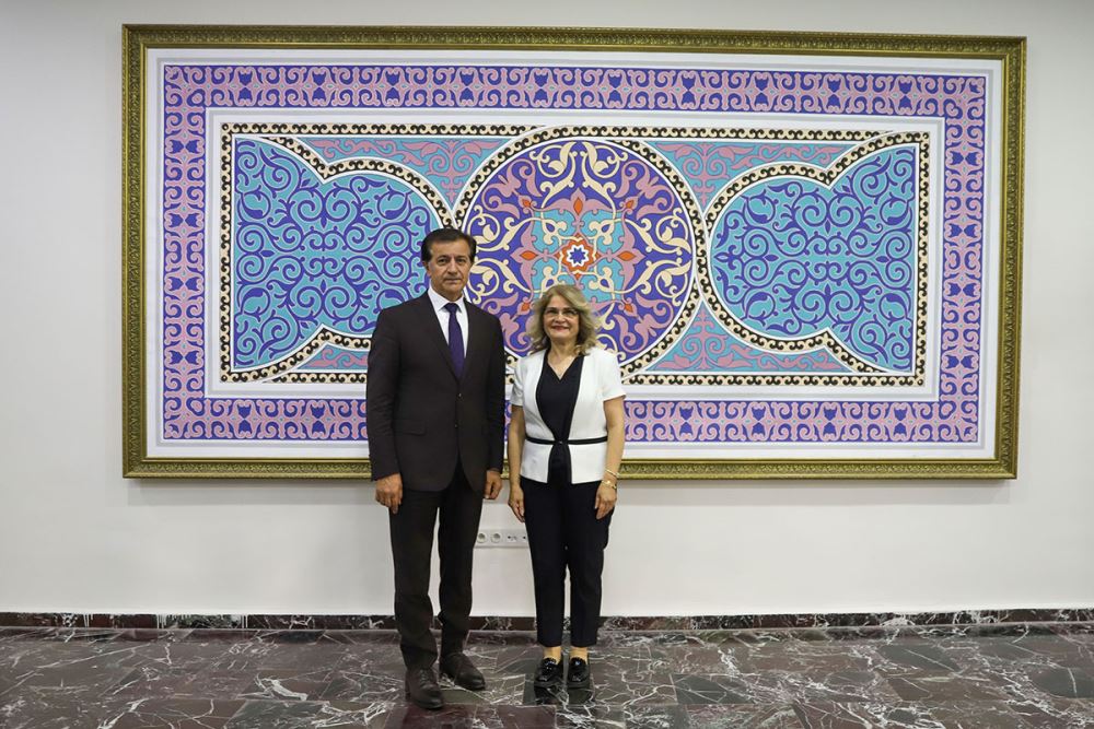 Akademisyenlerden Rektörümüze Hayırlı Olsun Ziyareti