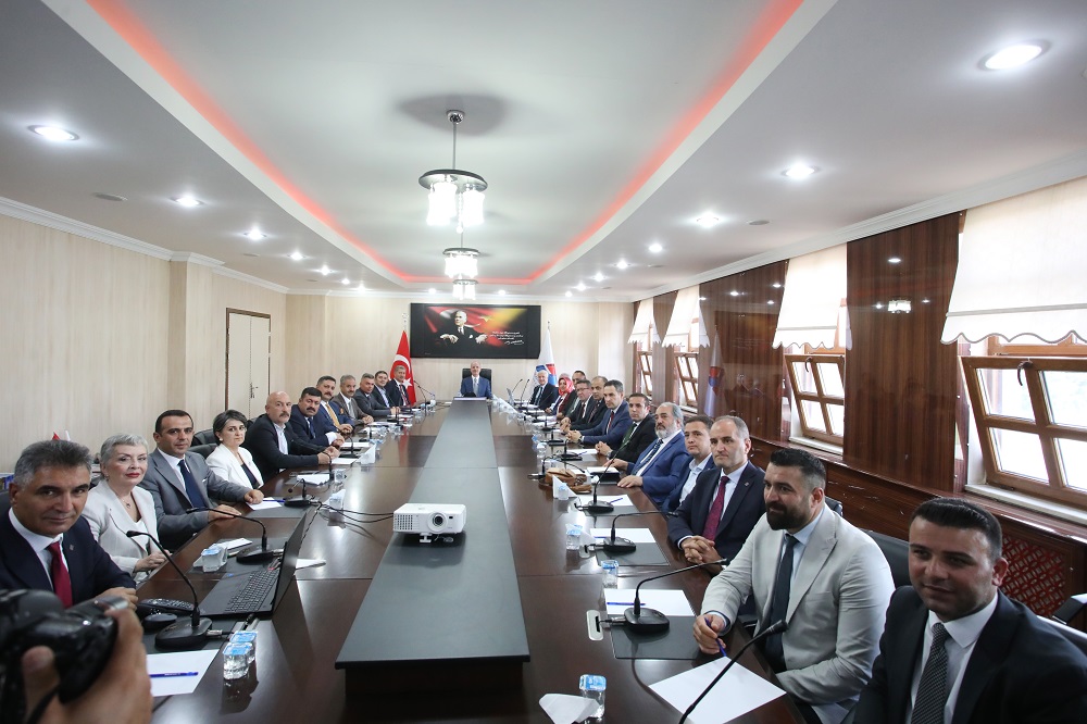 Rektörümüz, Ağrı İbrahim Çeçen Üniversitesi’nde Gerçekleştirilen Bölge Üniversiteleri Toplantısına Katıldı