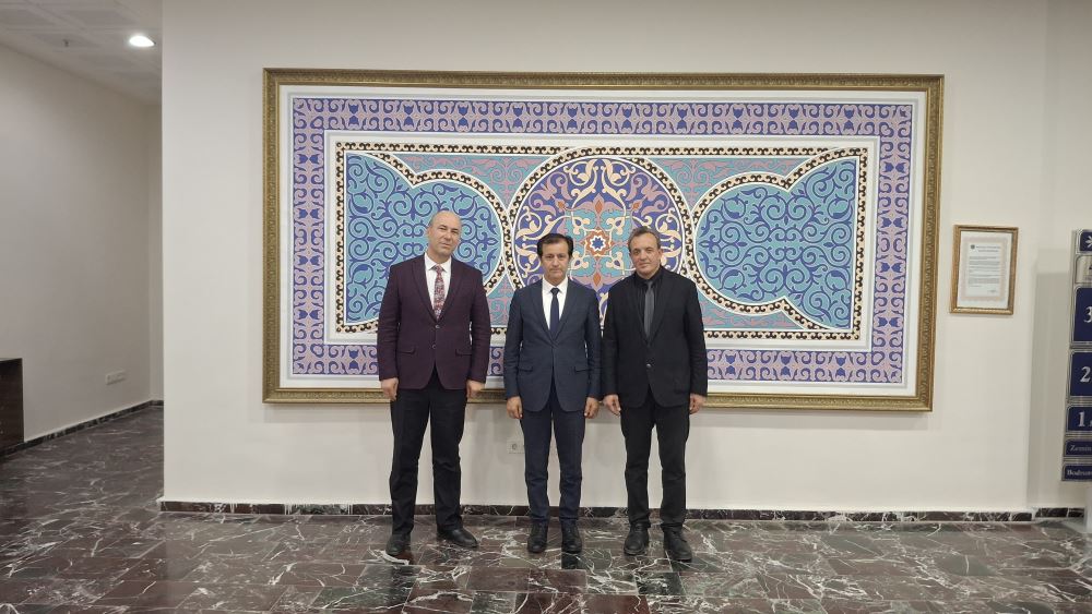 Posof Gençlik ve Spor İlçe Müdürü ile Posof Lisesi Emekli Müdüründen Rektörümüze Ziyaret