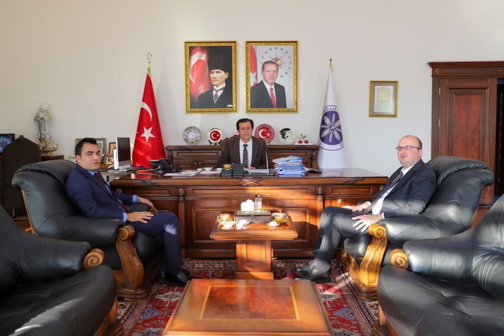 Cumhuriyet Başsavcısı Murat Yavuz ve Ağır Ceza Mahkemesi Başkanı Adil Taşkıran’dan Rektörümüze İade-i Ziyareti