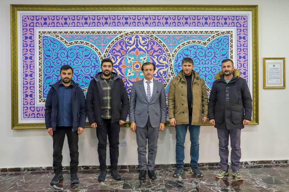 İHH İnsani Yardım Vakfı Ardahan Şube Başkanı ve Yönetim Kurulu Üyeleri Rektörümüzü Ziyaret Etti