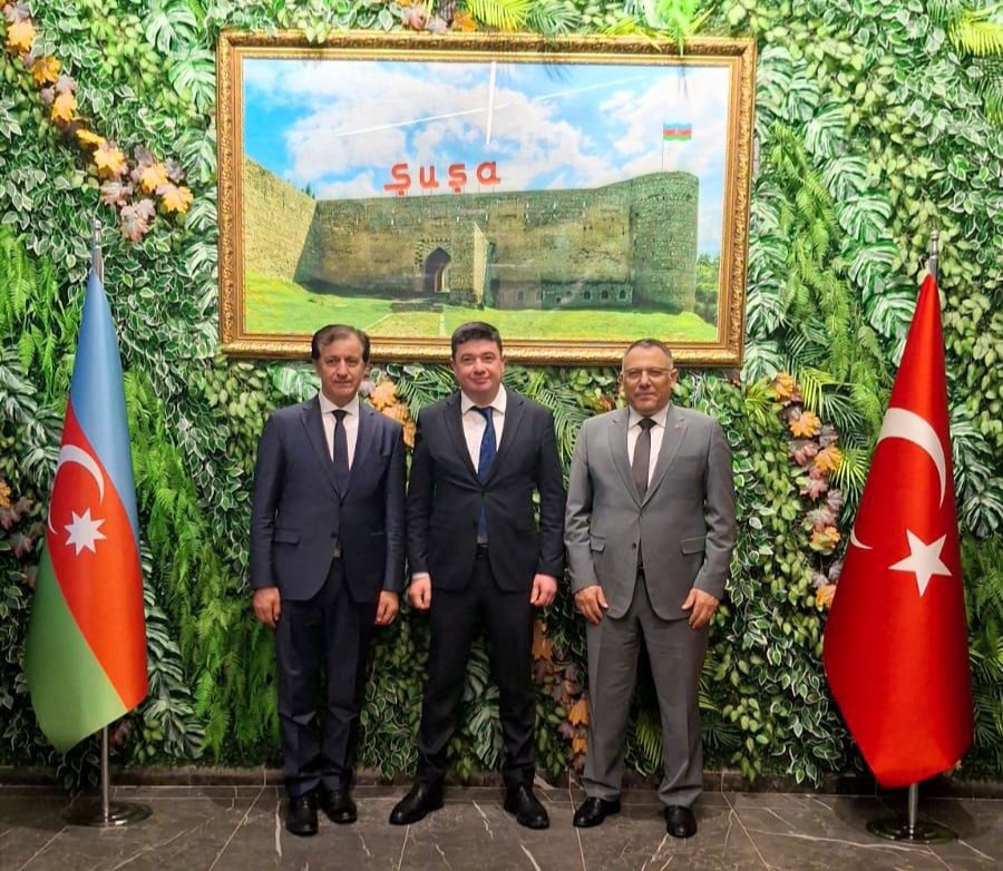 Rektörümüz, Iğdır Üniversitesi Rektörü ile Birlikte Azerbaycan Kars Başkonsolosu Zamin Aliyev'i Ziyaret Etti