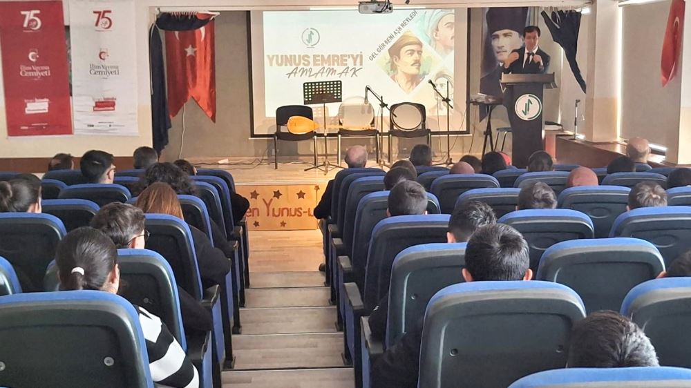 Rektörümüz Prof. Dr. Öztürk Emiroğlu Yunus Emre'yi Anma Programına Katıldı