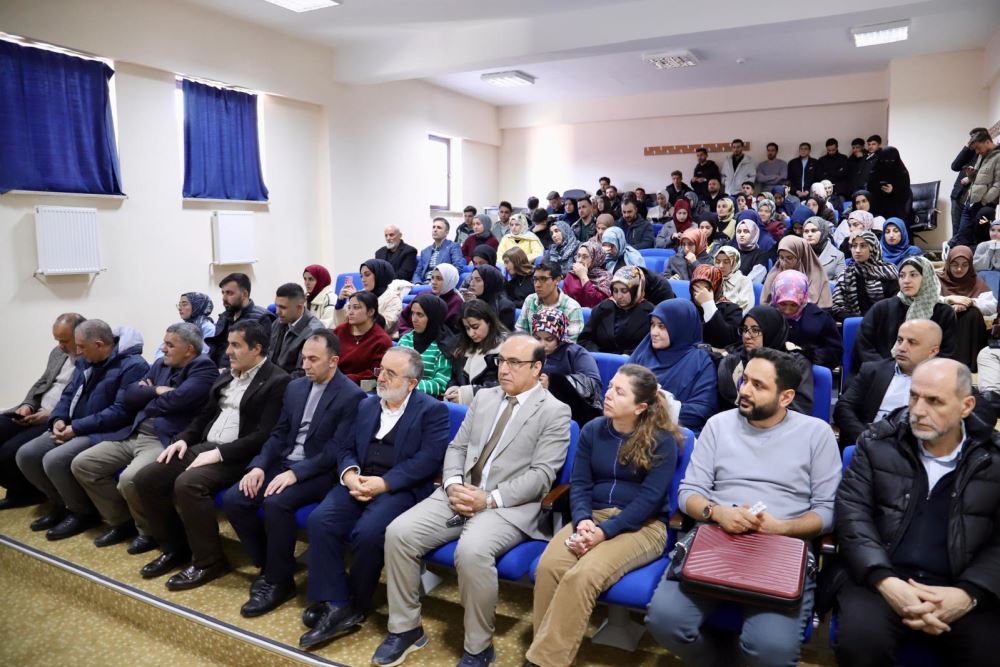 Üniversitemiz SKS Daire Başkanlığı Bilge İlahiyatçılar Kulübü İş Birliğiyle İstiklâl Marşı ve Mehmet Âkif Ersoy Konferansı Düzenlendi