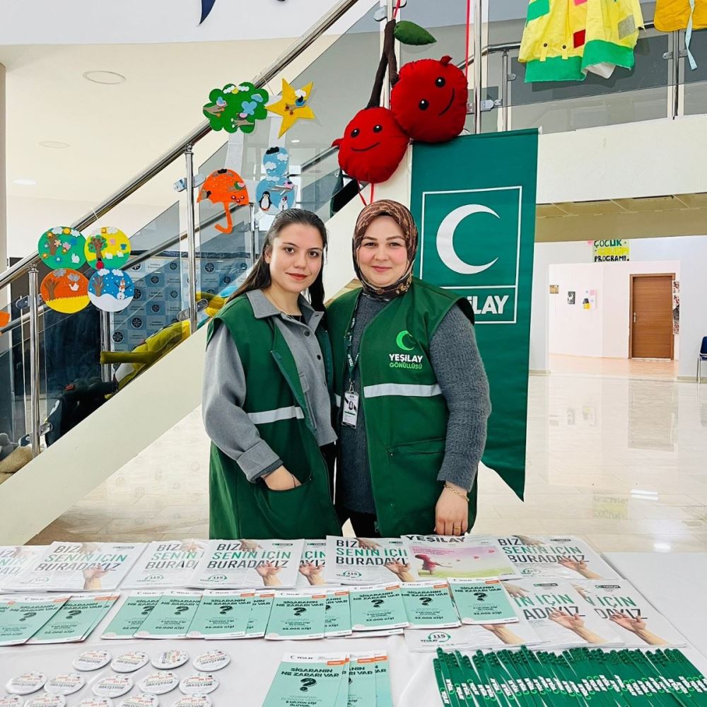 Yeşilay Haftası Kapsamında Farkındalık Kampüsten Şehre Uzandı: Üniversitemiz Genç Yeşilay Kulübü Tarafından Sağlıklı Yaşam Etkinlikleri Düzenlendi