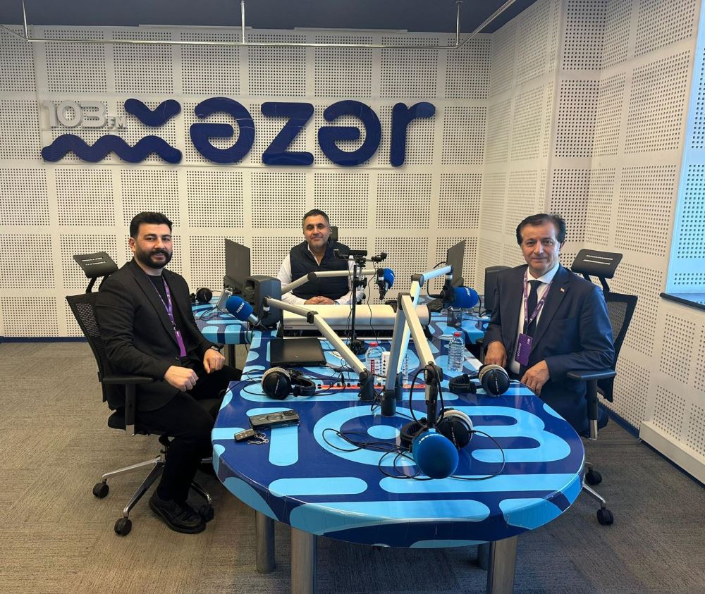 Rektörümüz Prof. Dr. Öztürk Emiroğlu, Azerbaycan Bakü Merkezli Xazar Radyosu “Biznes Adamı” Programının Canlı Yayın Konuğu Oldu