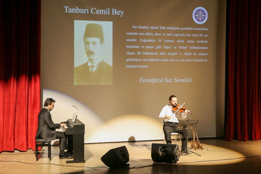 Güzel Sanatlar Fakültemizden Piyano ve Kemanın Eşsiz Uyumunda "Türk Müziği Saz Eserleri" Konseri İcra Edildi