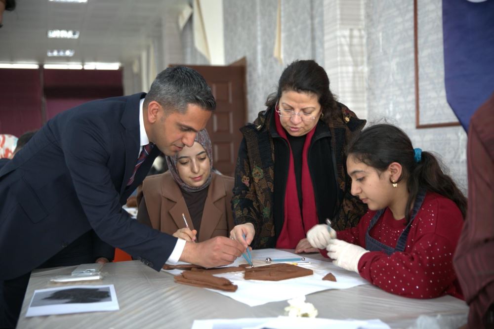 Üniversitemizde "Seramik Şekillendirme Atölyesi" Gerçekleştirildi
