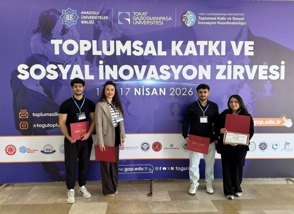 Üniversitemiz Toplumsal Katkı ve Sosyal İnovasyon Zirvesi’ne Katıldı