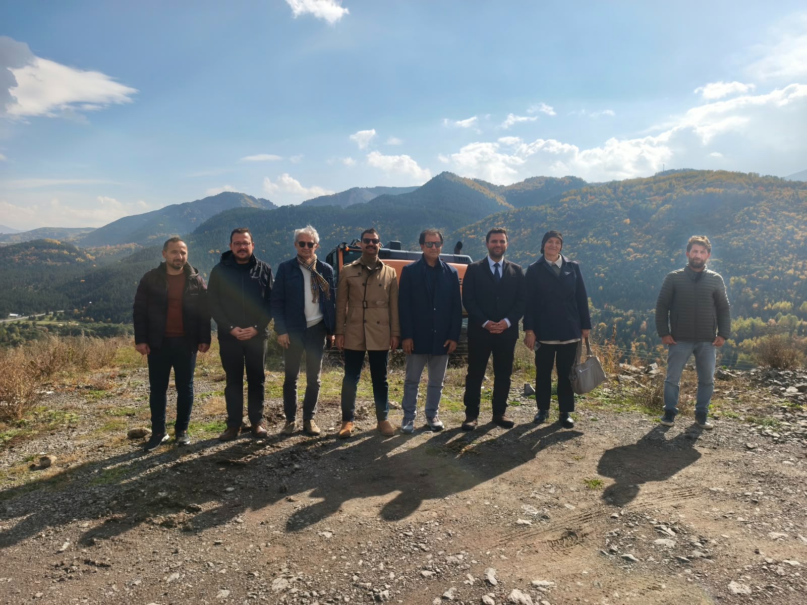 Rektörümüz ve Posof Kaymakamı Posof MYO ve Kız-Erkek Yurdu Yapılacak Alanda İncelemelerde Bulundu