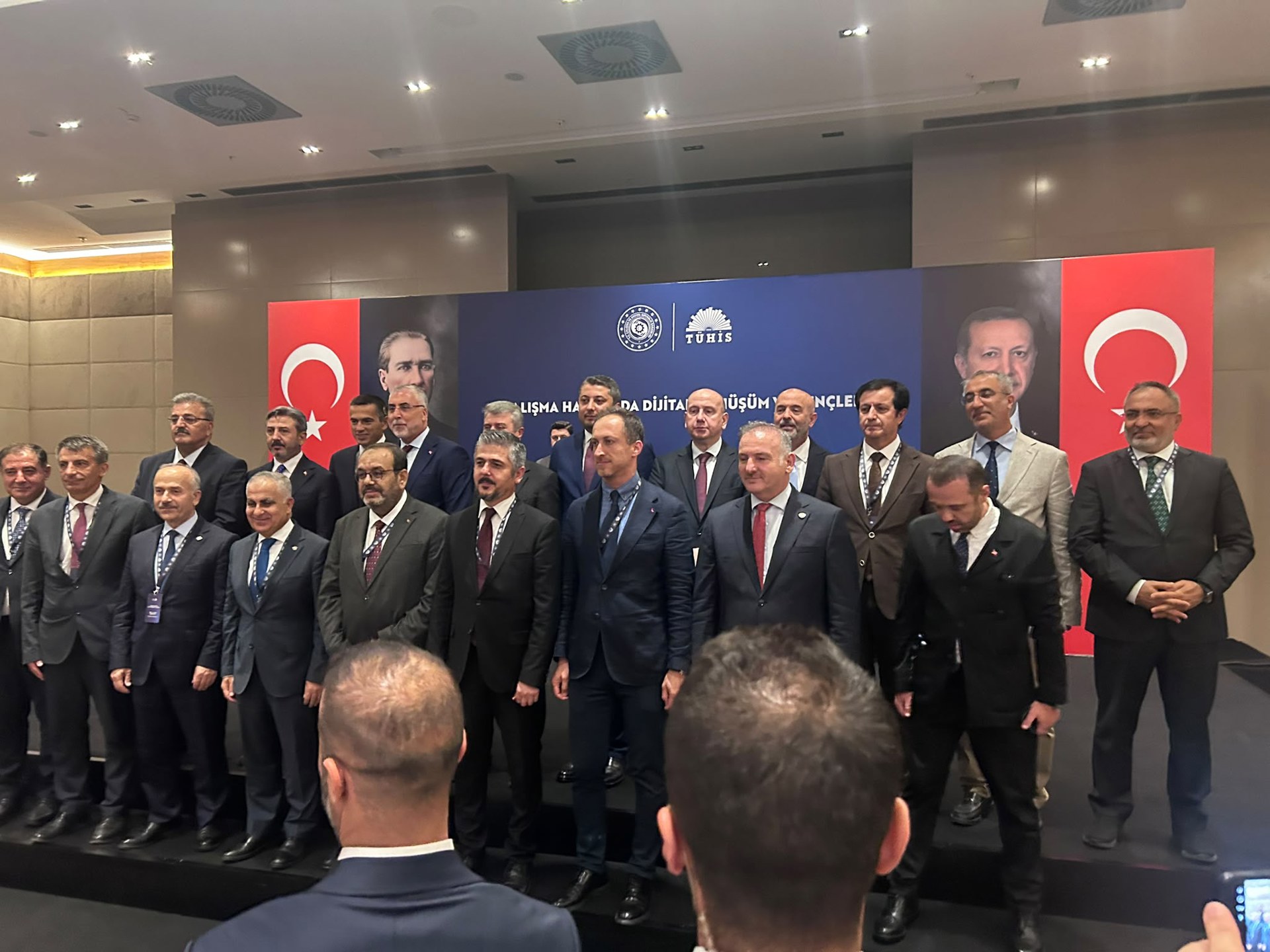 Rektörümüz Prof. Dr. Öztürk Emiroğlu "Çalışma Hayatında Dijital Dönüşüm ve Gençler" Seminerine Katıldı